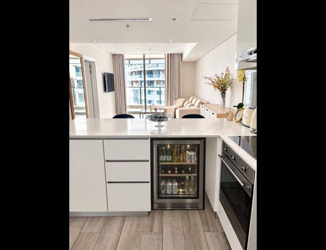 1 BEDROOM PROPERTY TO RENT IN UMHLANGA ROCKS
